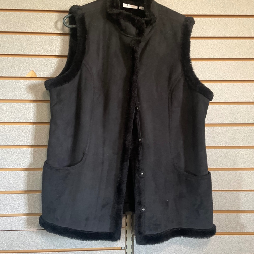d & co Denim Company Black Faux Suede Vest Sleeveless‎ Fur Trim L
